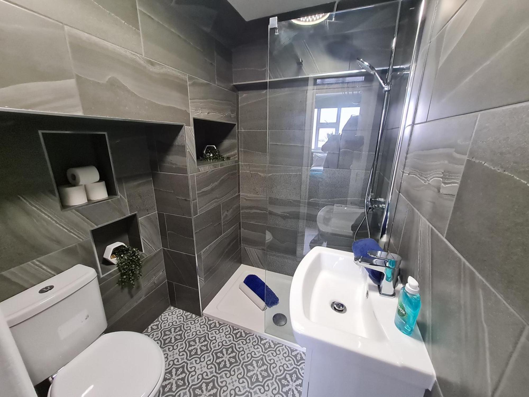 Lemur Lodge - Boutique Apartments - Short Stroll To The Beach Bournemouth Buitenkant foto