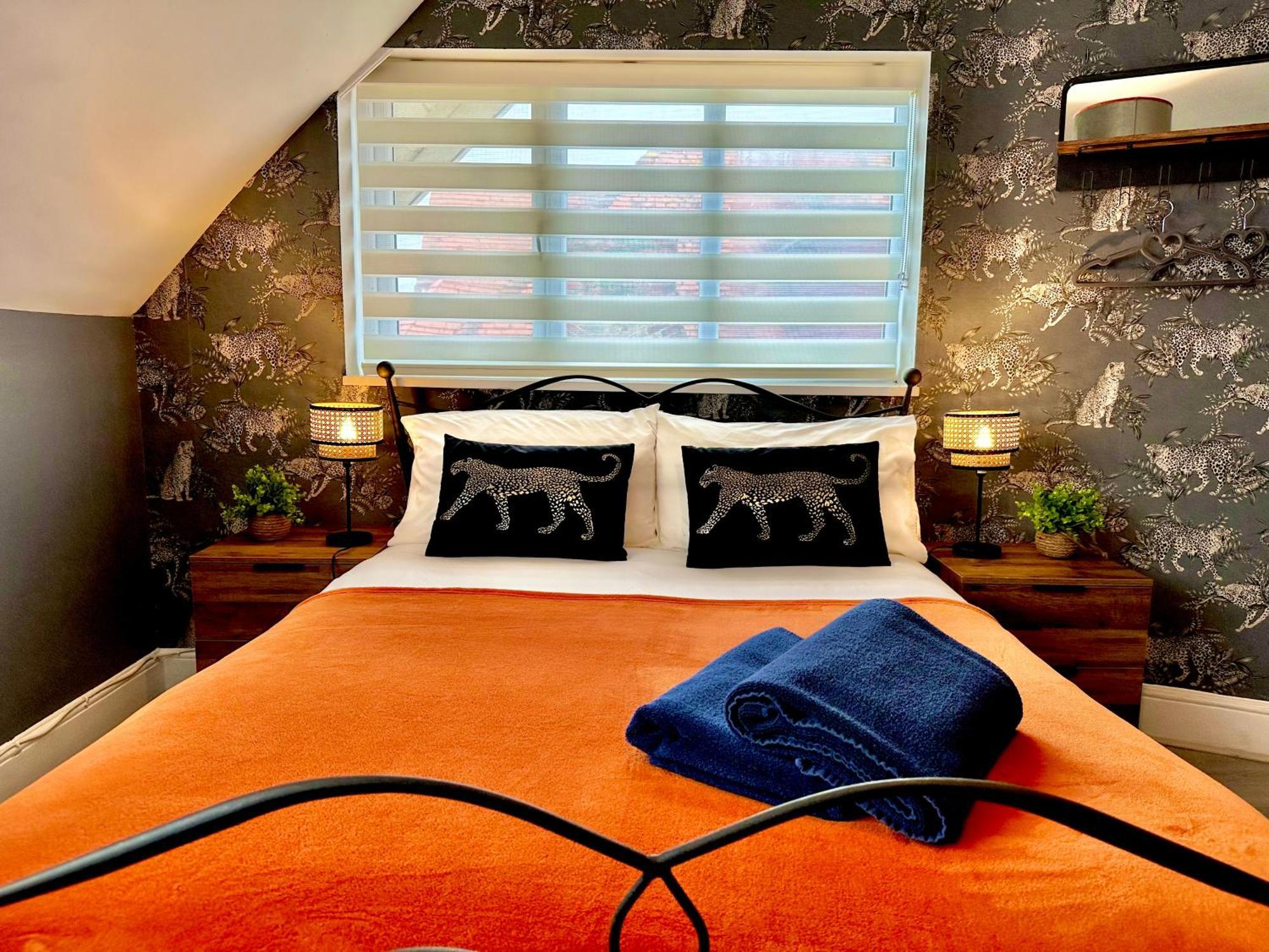 Lemur Lodge - Boutique Apartments - Short Stroll To The Beach Bournemouth Buitenkant foto